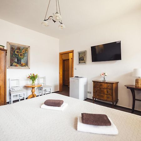 Penzion U Papousku Jindřichův Hradec Extérieur photo