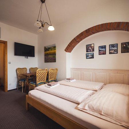 Penzion U Papousku Jindřichův Hradec Extérieur photo
