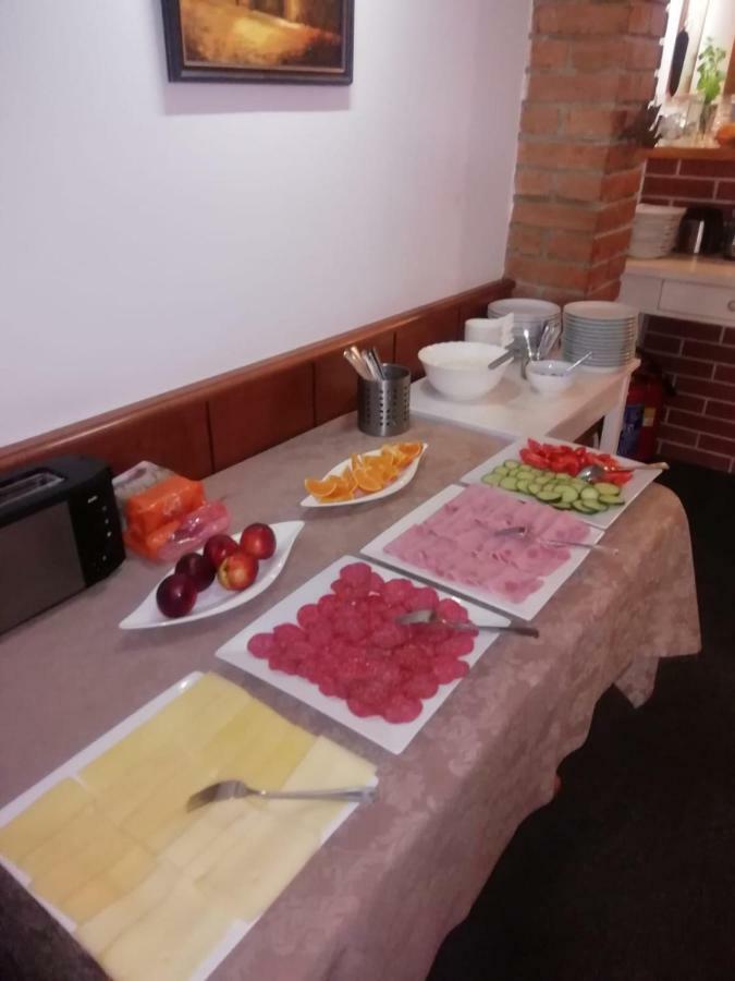 Penzion U Papousku Jindřichův Hradec Extérieur photo